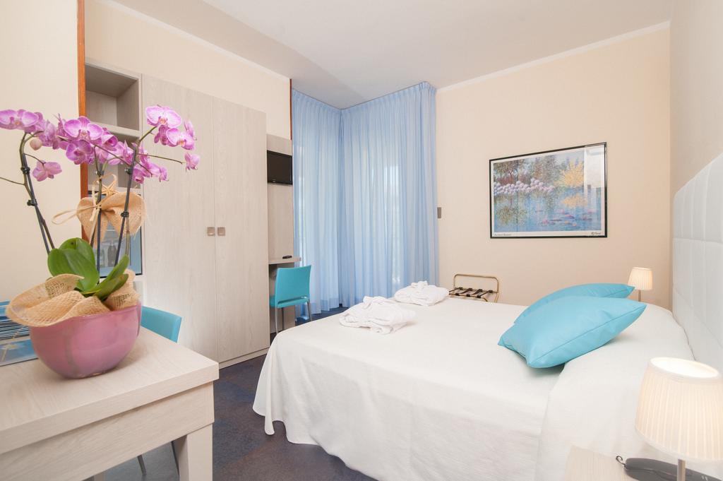 Hotel Majestic Gabicce Mare Extérieur photo